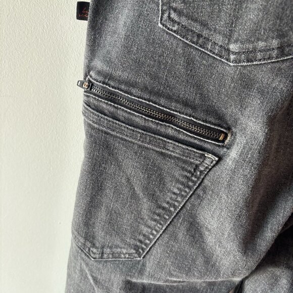 Dovetail Workwear Women's Size 4/32  Black Faded Denim Freshley Overalls Bibs - Picture 16 of 16